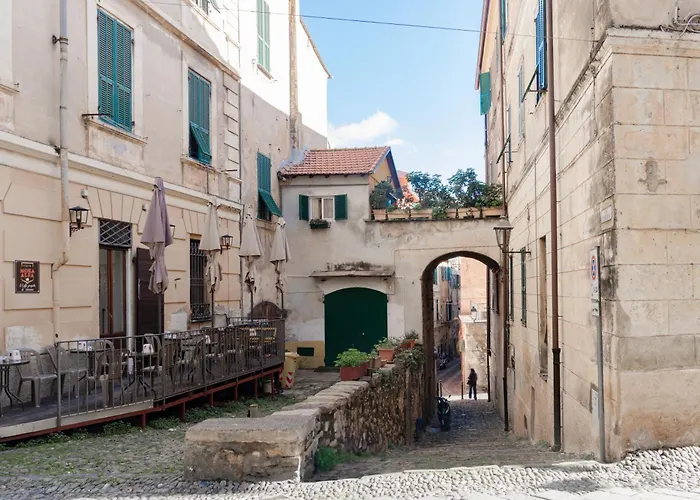 H11 Ca' In Te L'aia - Centro Apartment Taggia